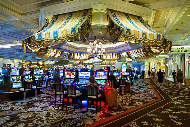 American Roulette betting table layout showing inside and outside bet positions with chip denominations